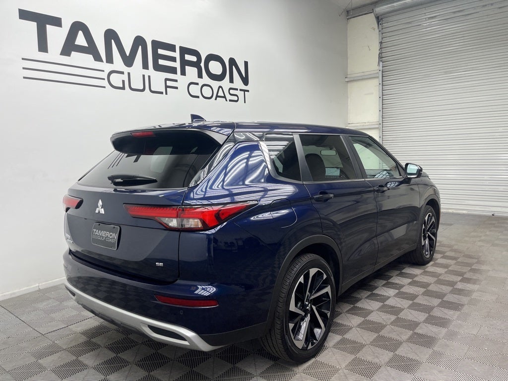 2024 Mitsubishi Outlander SE Black Edition w/Pano Roof