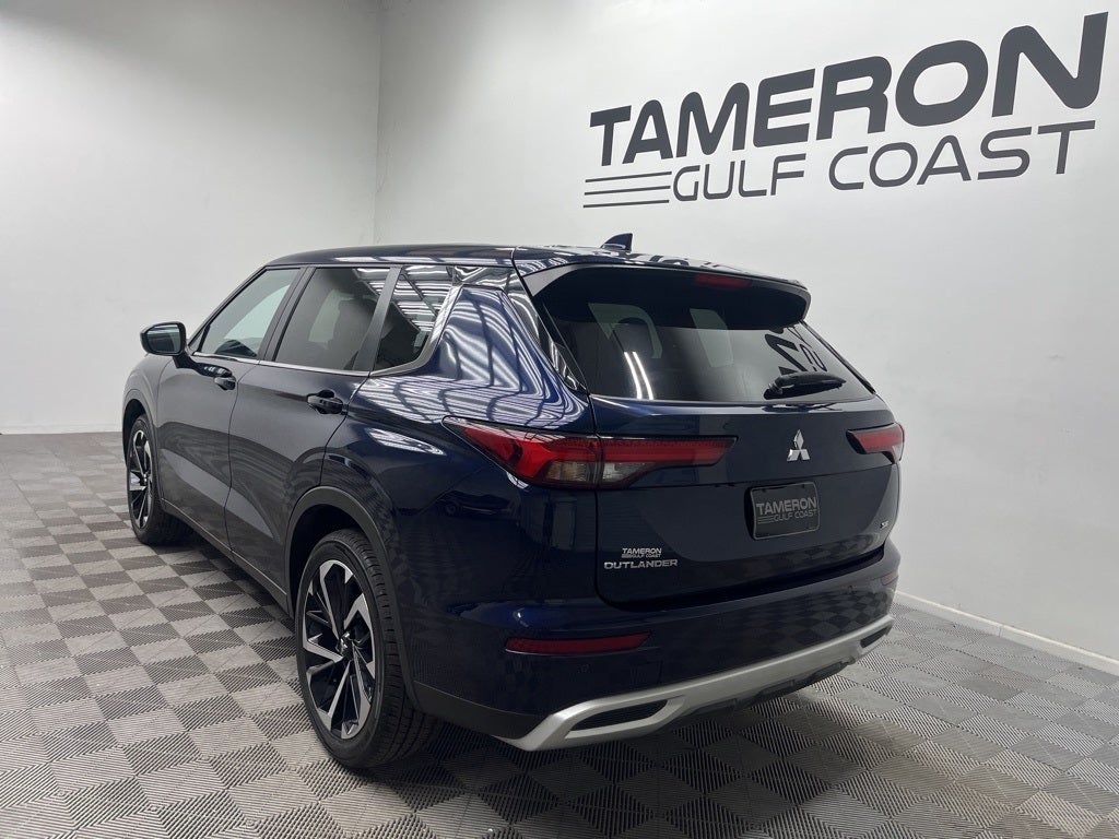 2024 Mitsubishi Outlander SE Black Edition w/Pano Roof