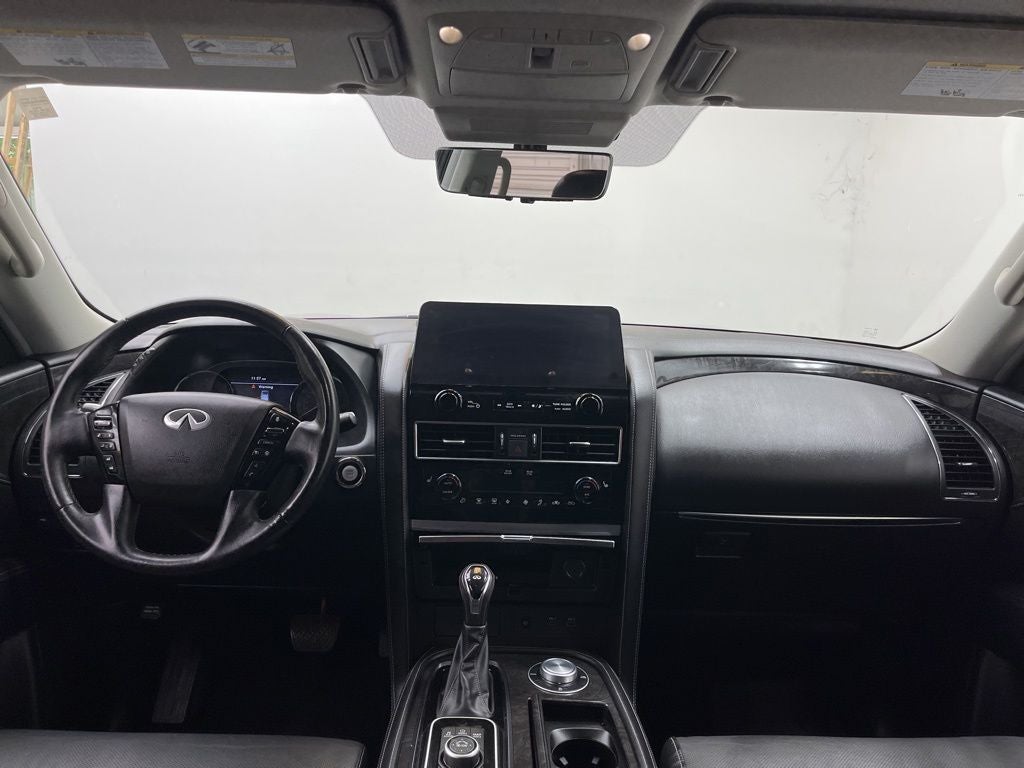 2024 INFINITI QX80 LUXE