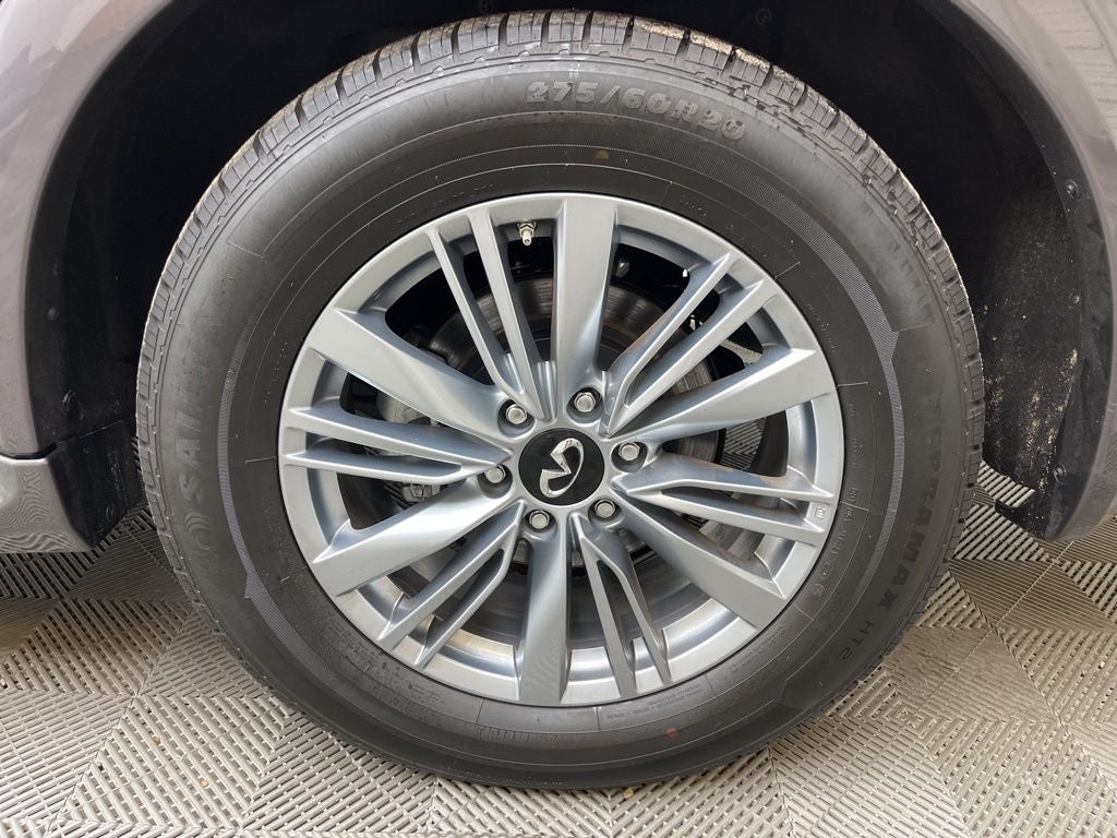 2024 INFINITI QX80 LUXE