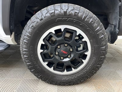 2025 Toyota 4Runner TRD Off-Road Premium