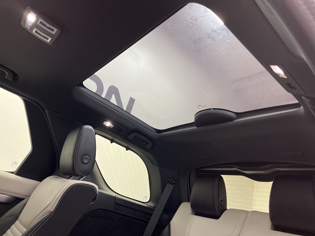 2021 Land Rover Discovery S R-Dynamic