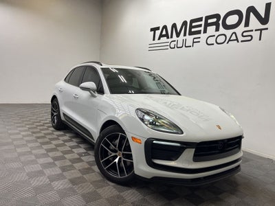 2025 Porsche Macan T