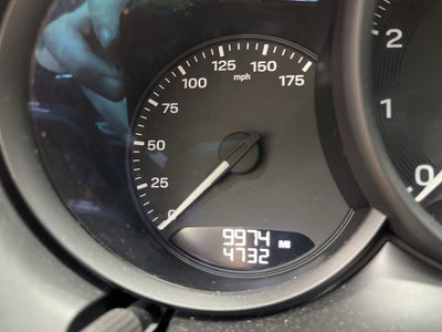 2025 Porsche Macan T