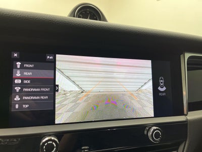 2025 Porsche Macan T