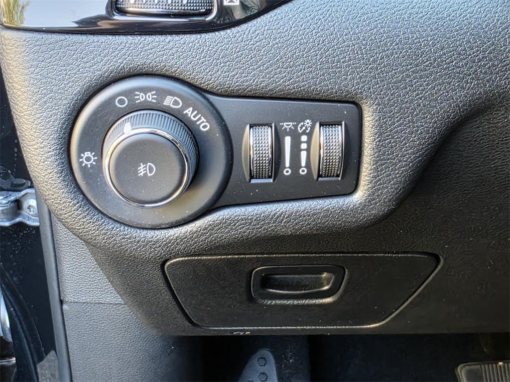 2021 Jeep Cherokee Altitude