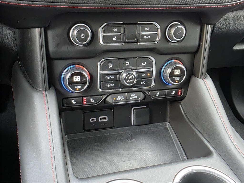 2024 Chevrolet Suburban RST