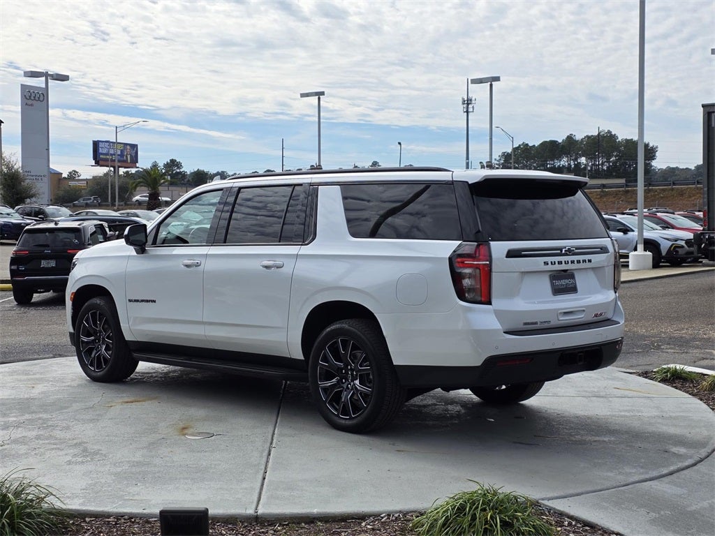 2024 Chevrolet Suburban RST