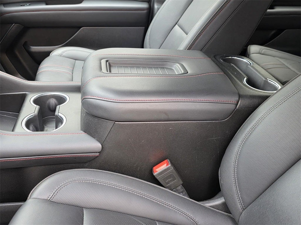 2024 Chevrolet Suburban RST