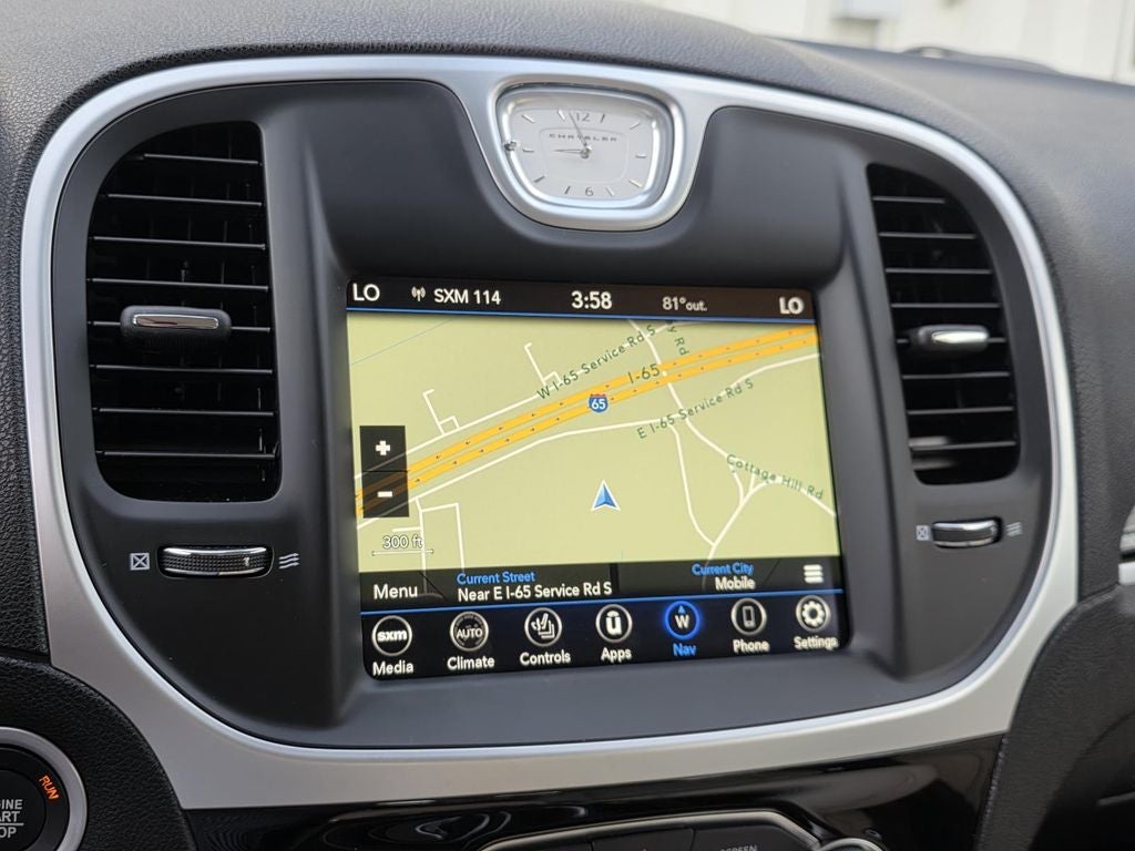 2023 Chrysler 300 Touring