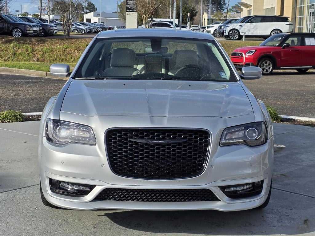 2023 Chrysler 300 Touring