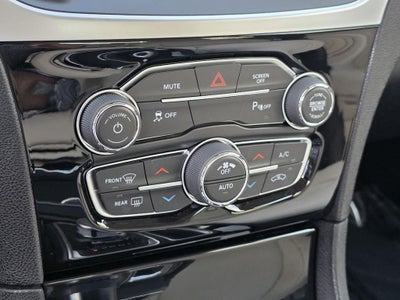 2023 Chrysler 300 Touring