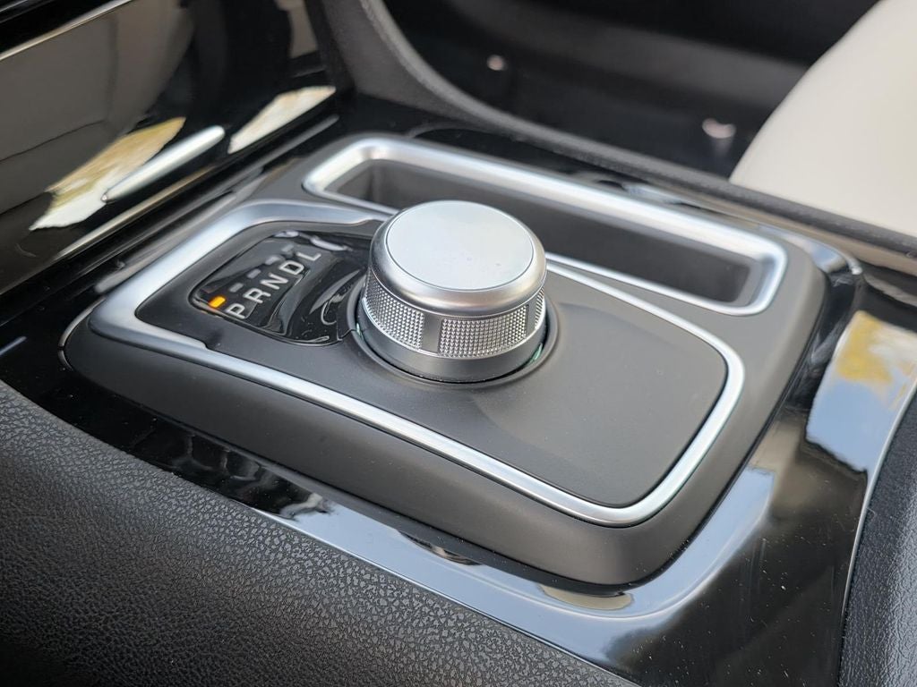 2023 Chrysler 300 Touring