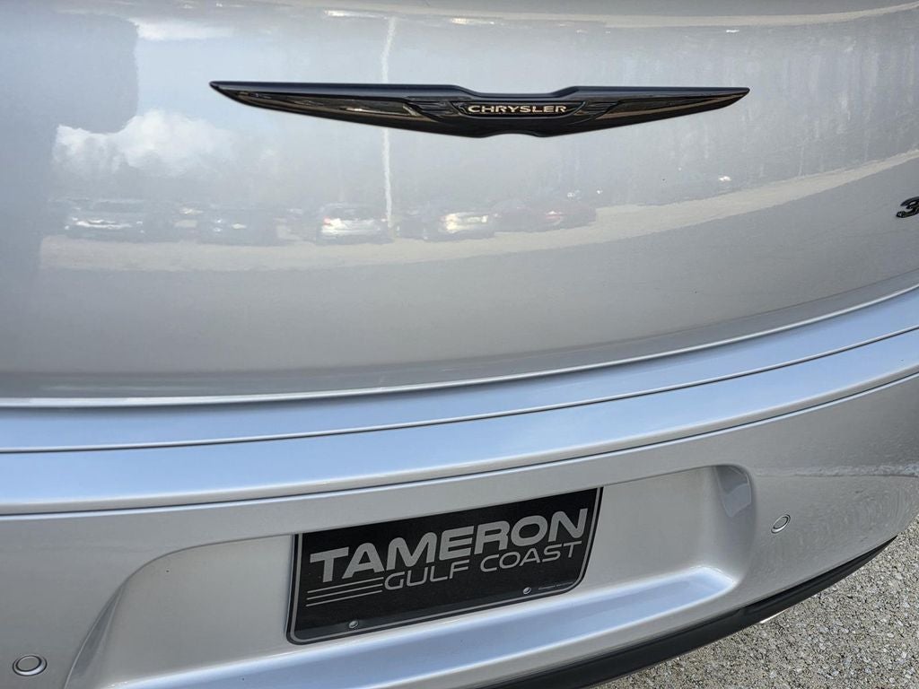 2023 Chrysler 300 Touring