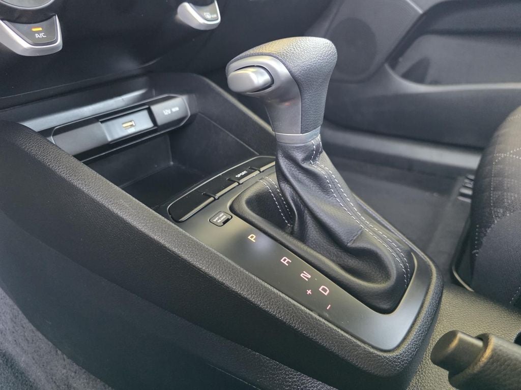 2022 Kia Rio LX