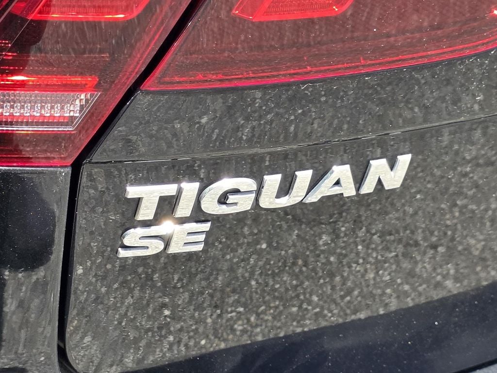 2021 Volkswagen Tiguan 2.0T SE R-Line Black