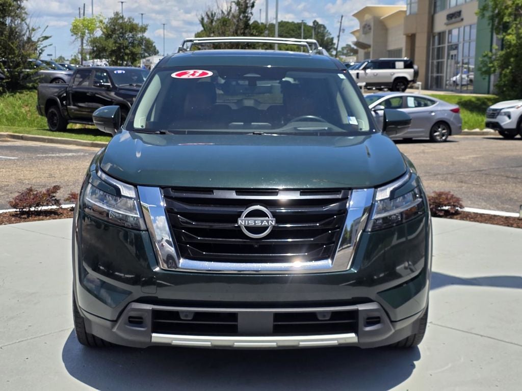 2023 Nissan Pathfinder Platinum