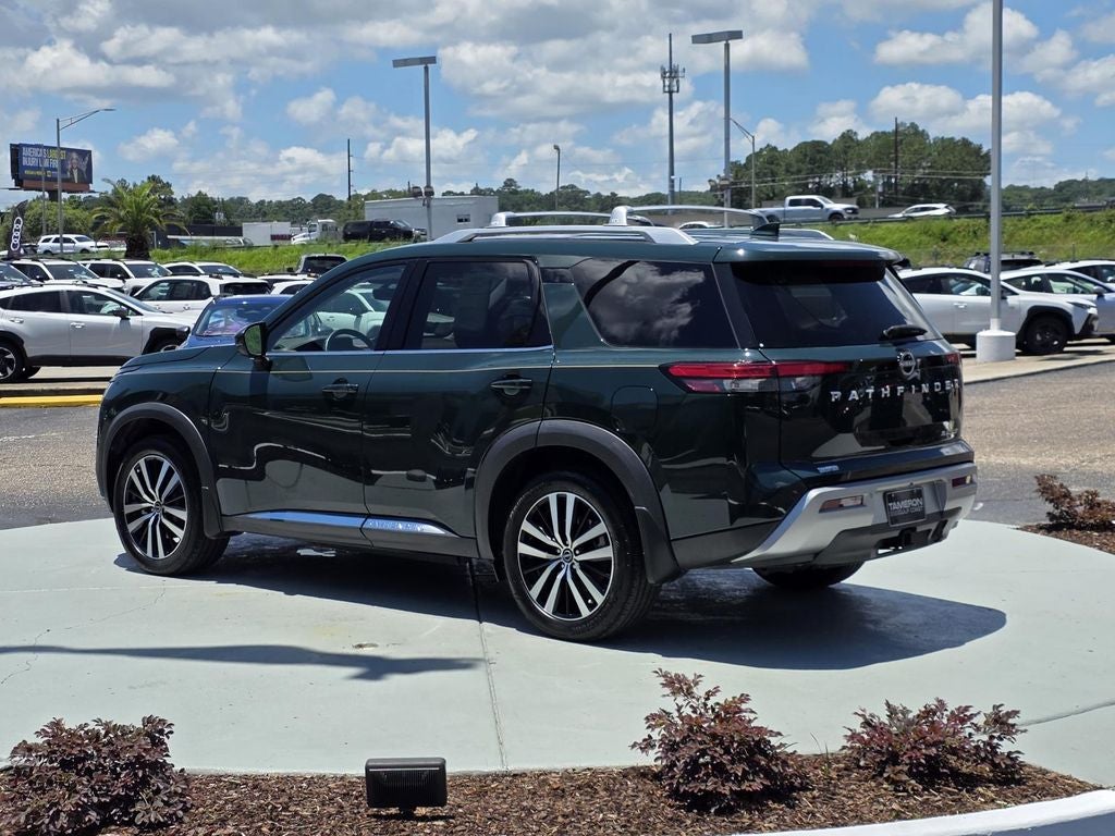 2023 Nissan Pathfinder Platinum