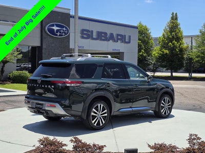 2023 Nissan Pathfinder Platinum