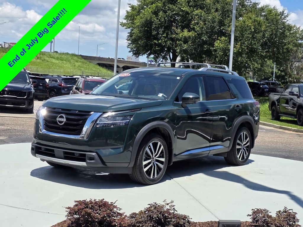 2023 Nissan Pathfinder Platinum