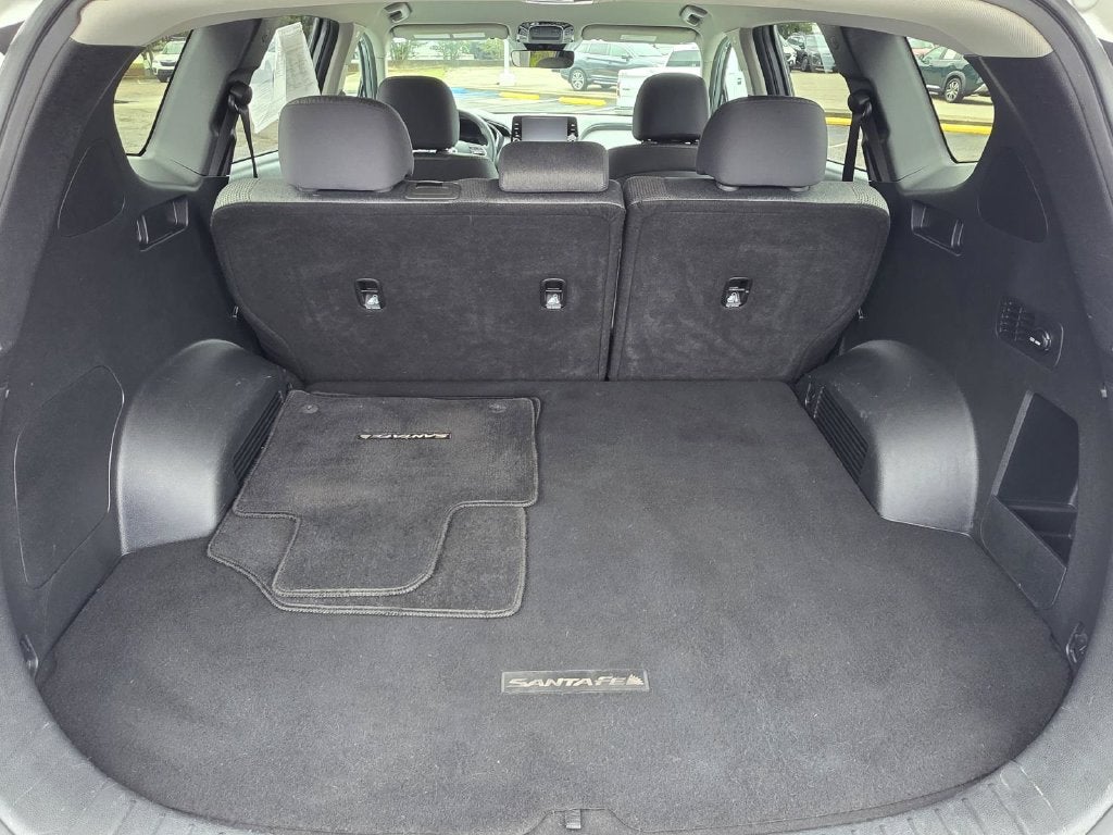 2021 Hyundai Santa Fe SE