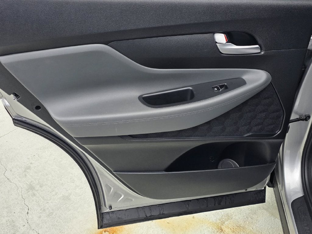 2021 Hyundai Santa Fe SE