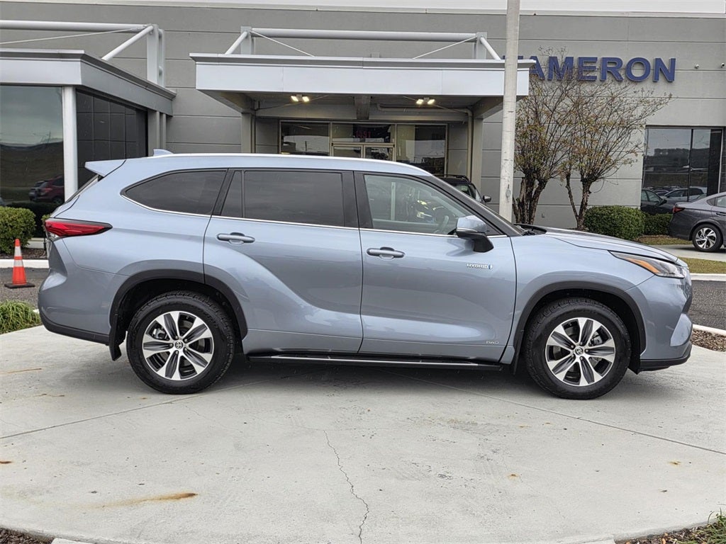 2021 Toyota Highlander Hybrid XLE