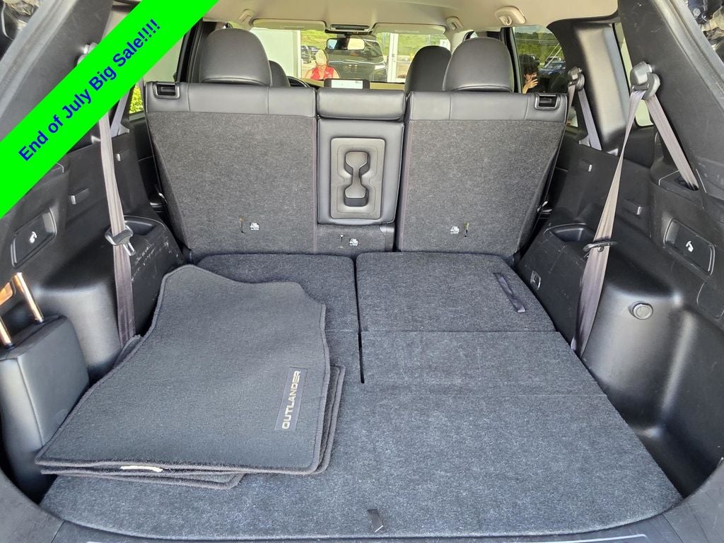 2024 Mitsubishi Outlander SE Black Edition w/Pano Roof