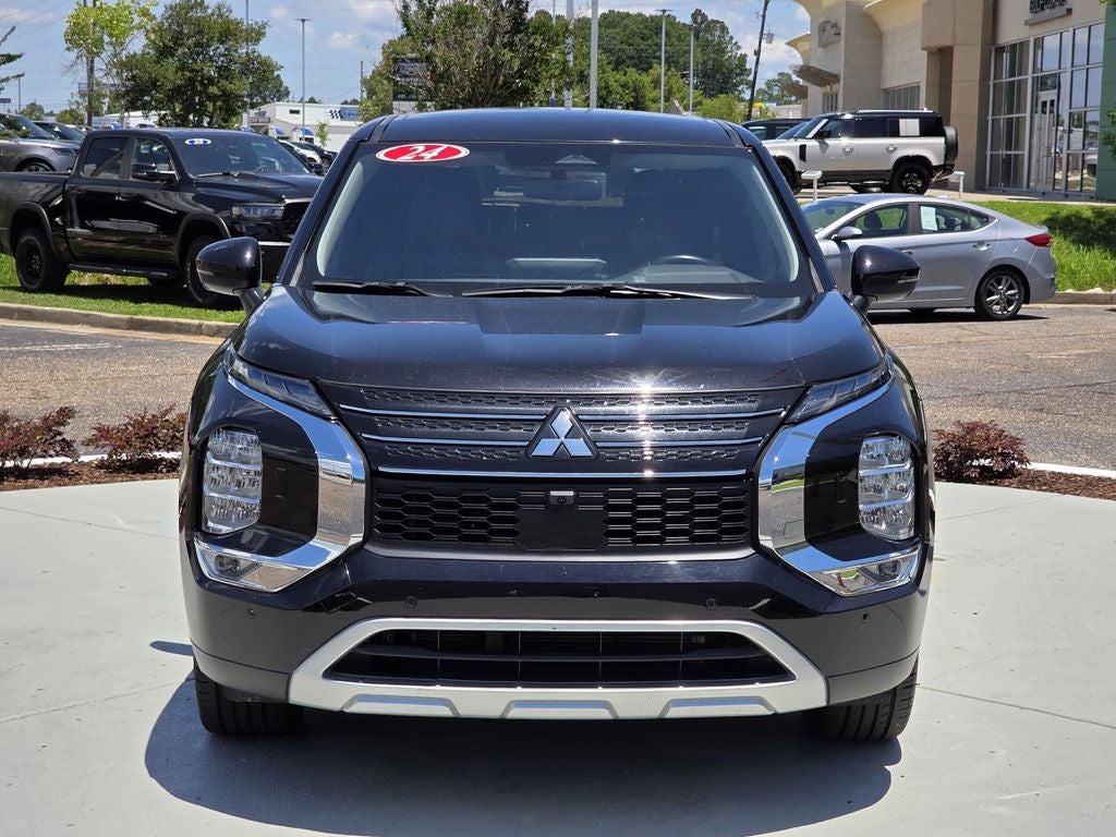 2024 Mitsubishi Outlander SE Black Edition w/Pano Roof