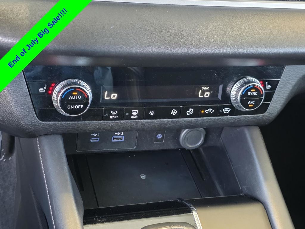 2024 Mitsubishi Outlander SE Black Edition w/Pano Roof