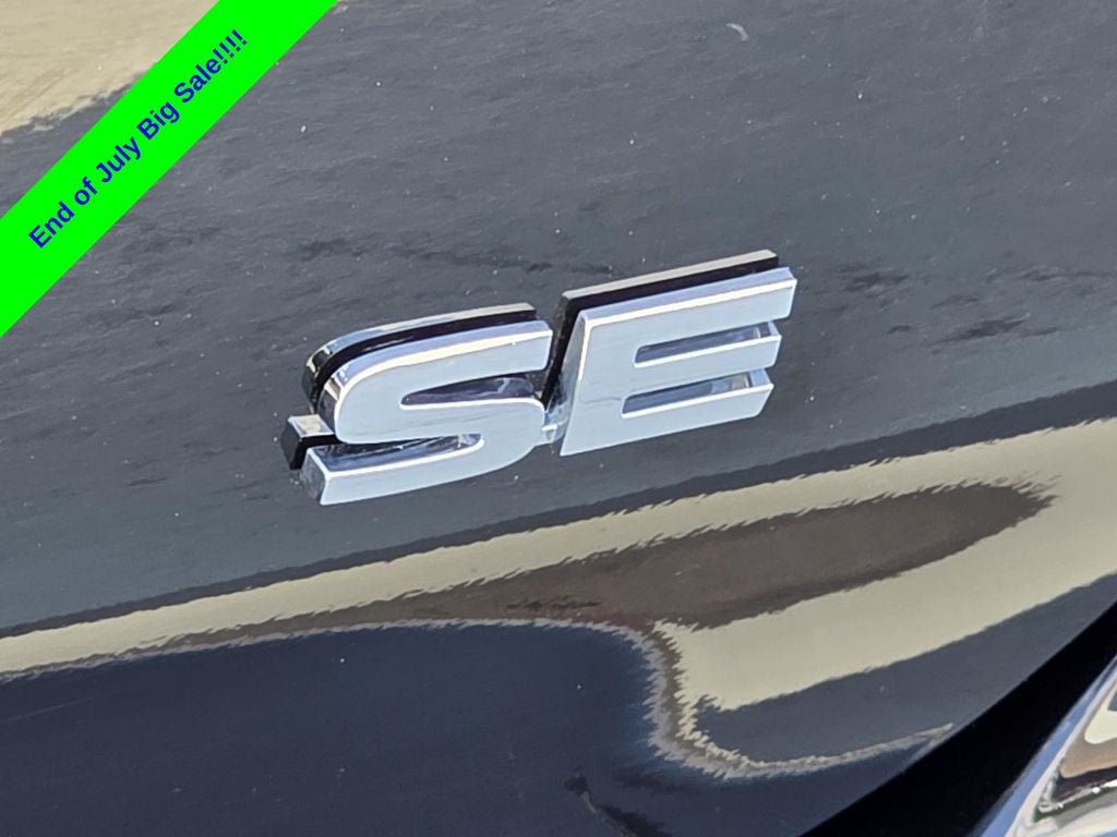 2024 Mitsubishi Outlander SE Black Edition w/Pano Roof