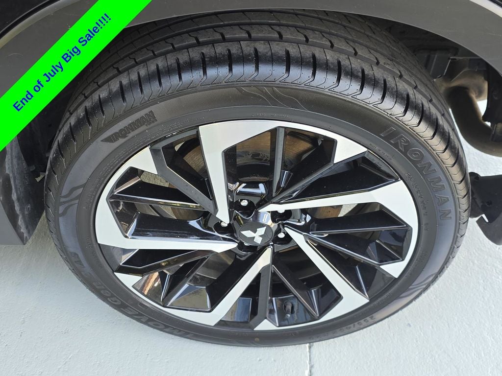 2024 Mitsubishi Outlander SE Black Edition w/Pano Roof