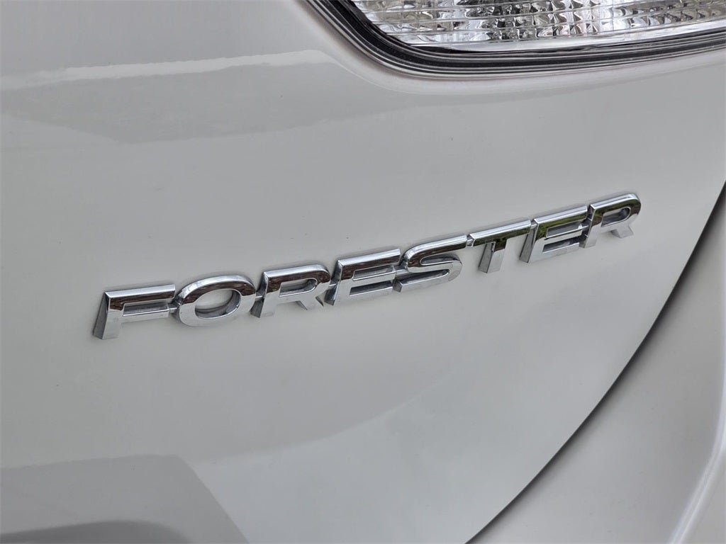 2024 Subaru Forester Base