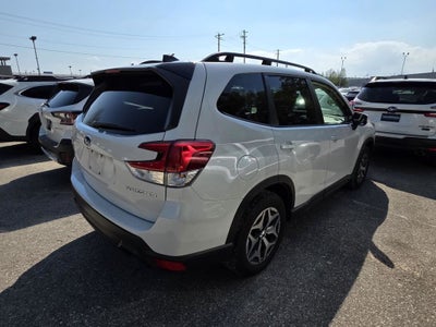 2024 Subaru Forester Premium
