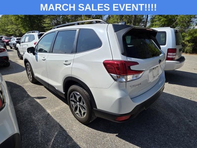 2024 Subaru Forester Premium