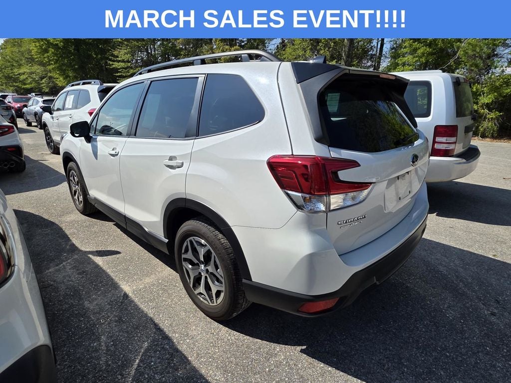 2024 Subaru Forester Premium