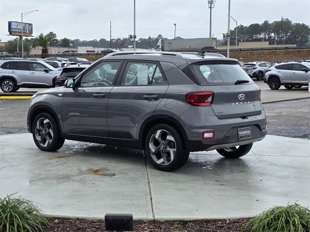 2021 Hyundai Venue SEL