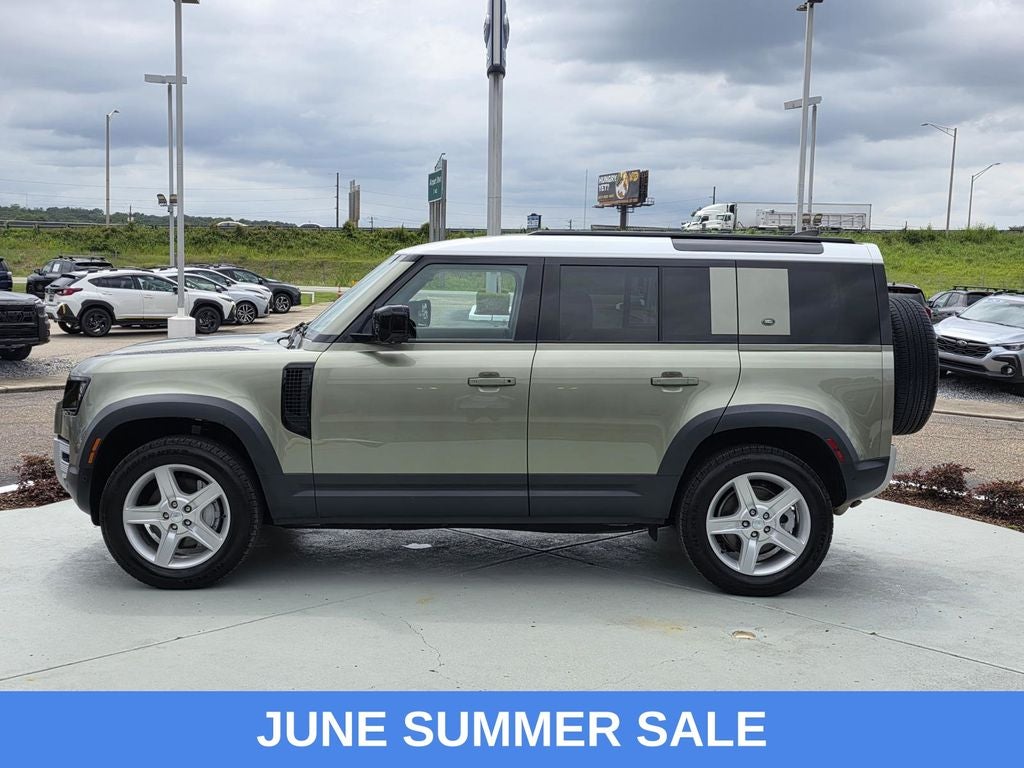 2023 Land Rover Defender 110 SE