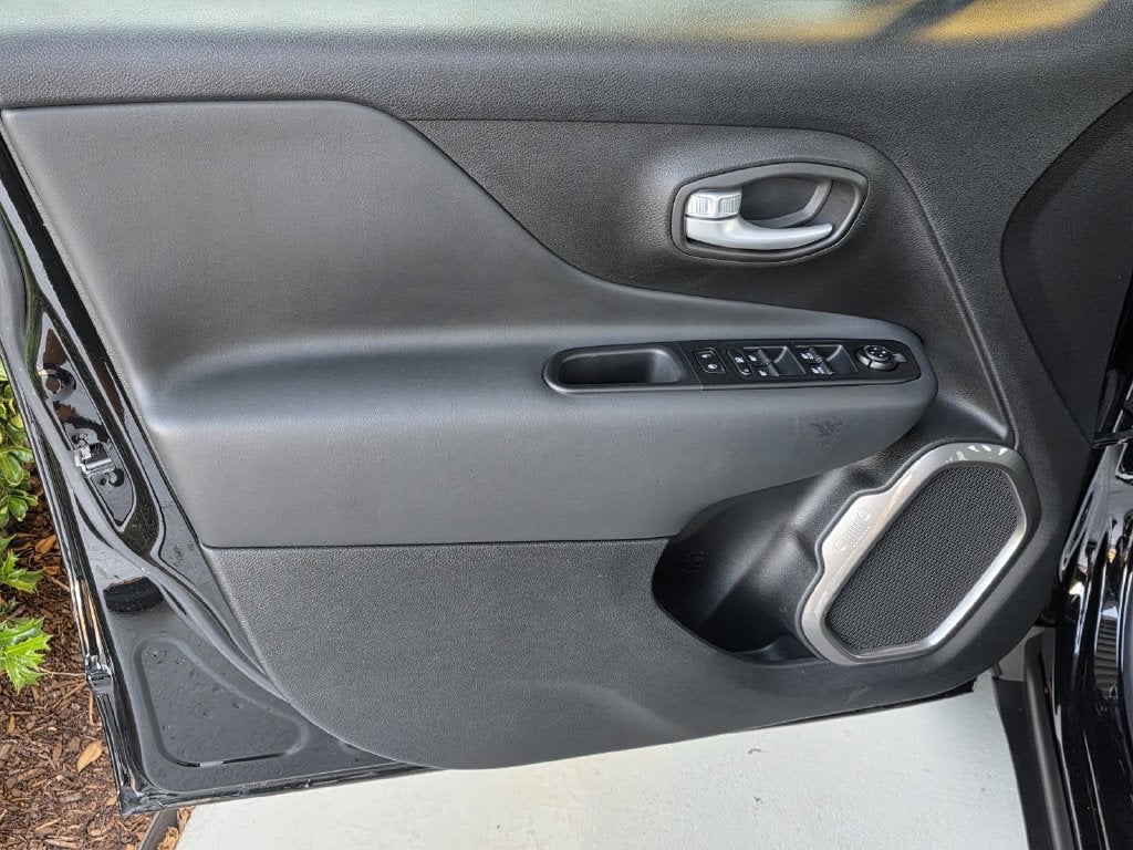 2023 Jeep Renegade Limited