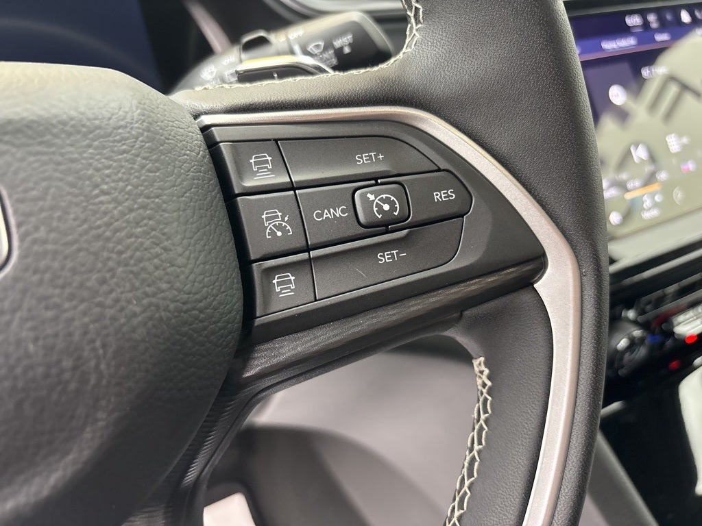 2025 Jeep Grand Cherokee Laredo X