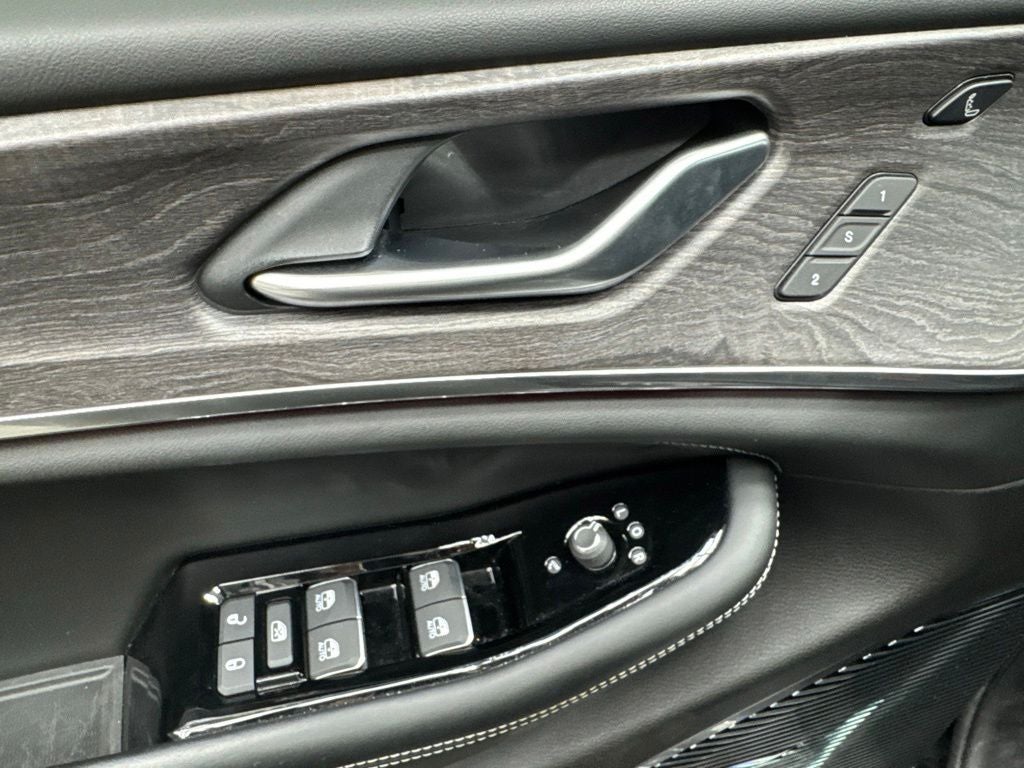 2023 Jeep Grand Cherokee Overland