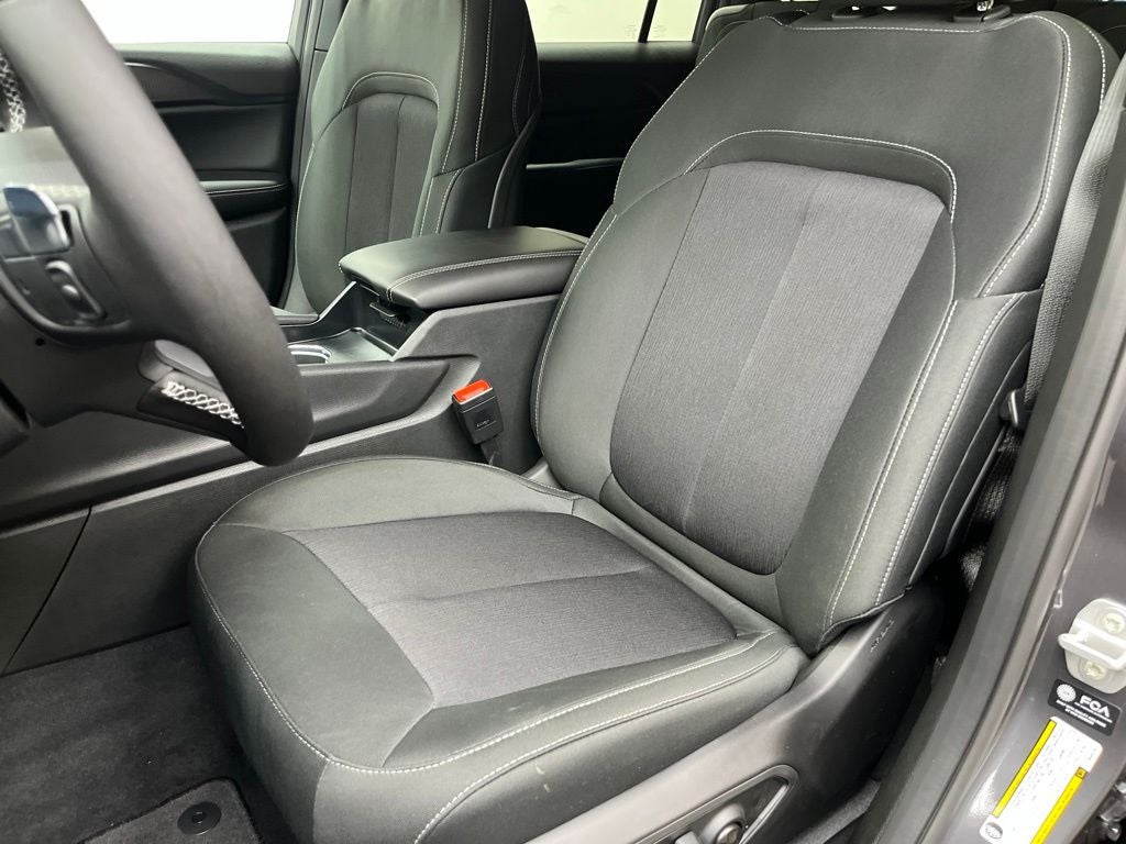 2026 Jeep Grand Cherokee L Laredo
