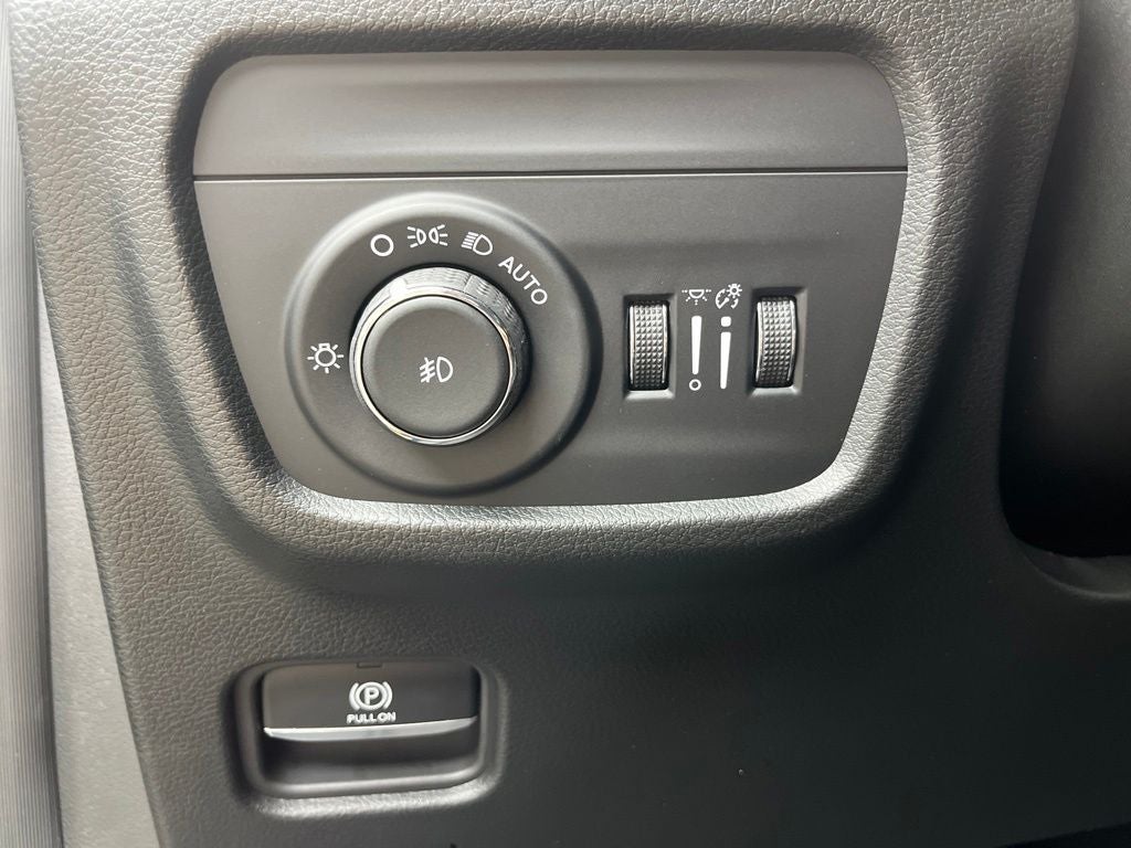 2026 Jeep Grand Cherokee L Limited Reserve