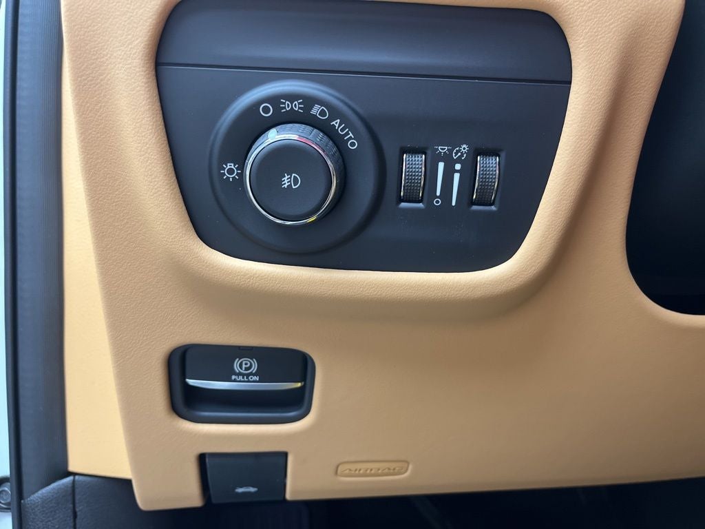 2026 Jeep Grand Cherokee L Summit