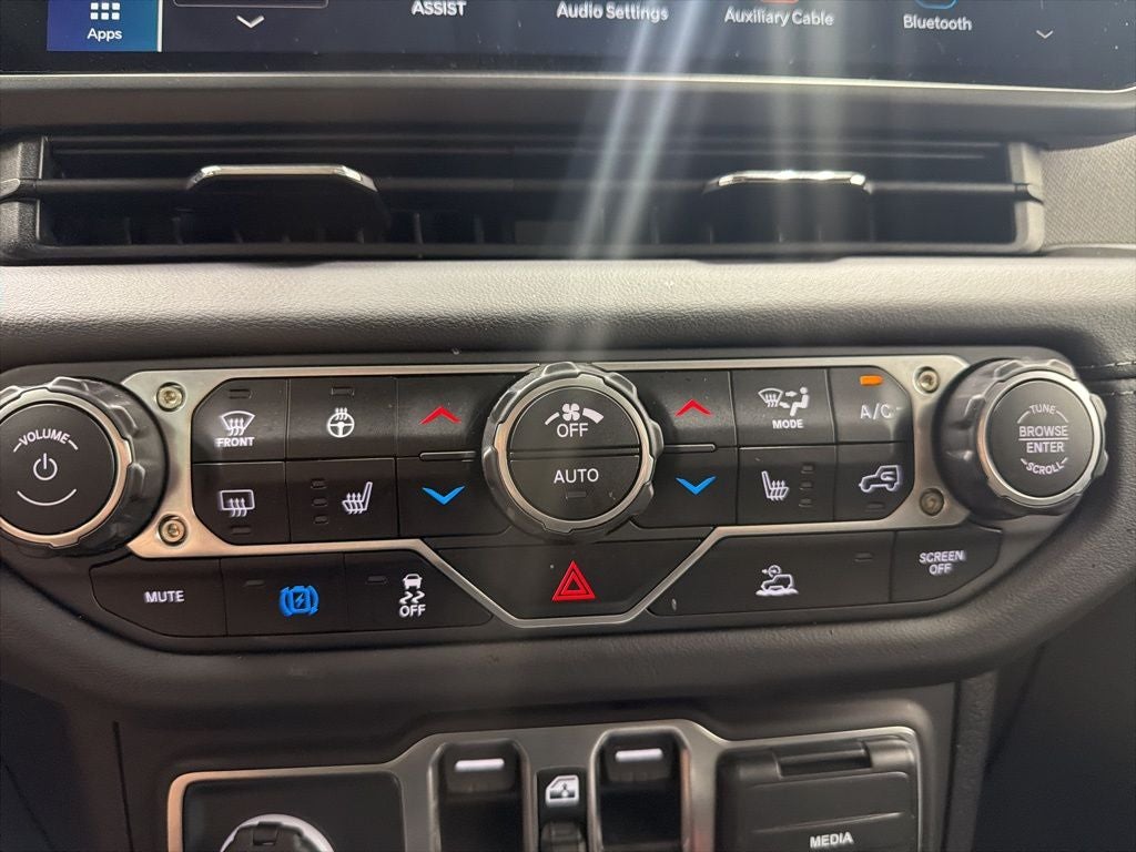 2025 Jeep Wrangler Sahara 4xe