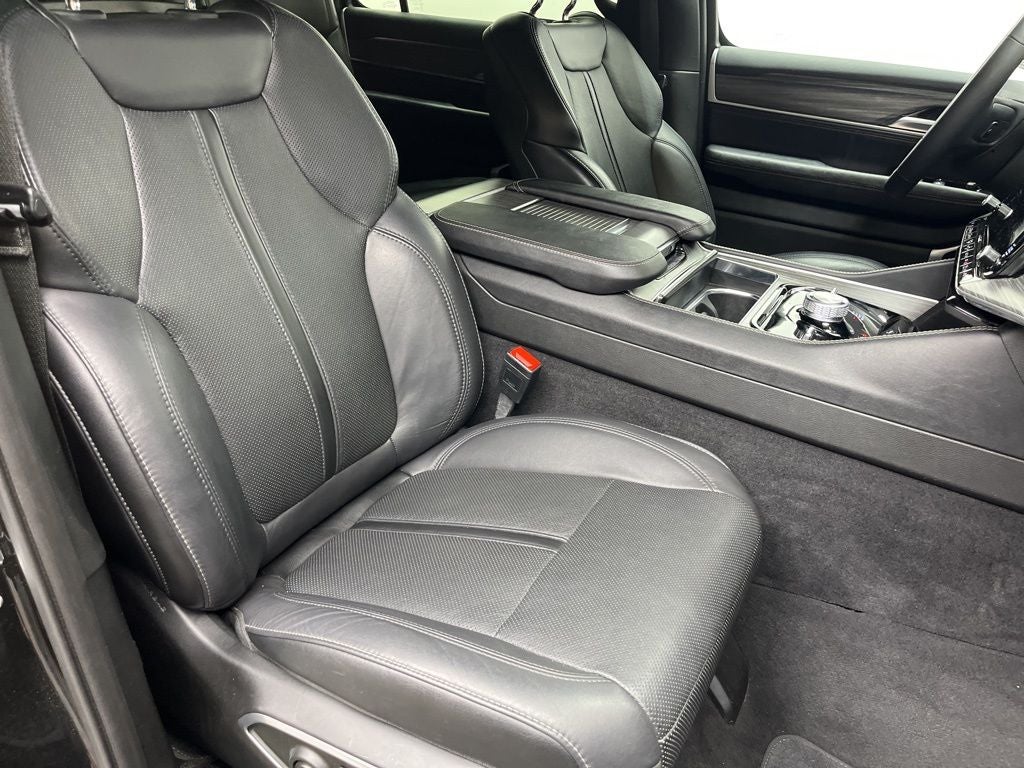 2024 Jeep Wagoneer L Series III