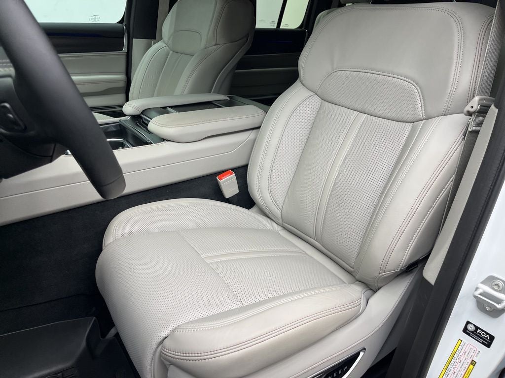 2026 Jeep Grand Wagoneer L Summit Obsidian
