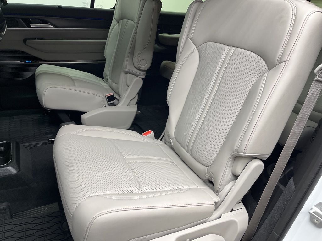 2026 Jeep Grand Wagoneer L Summit Obsidian