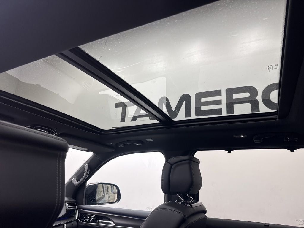 2026 Jeep Grand Wagoneer Summit Obsidian