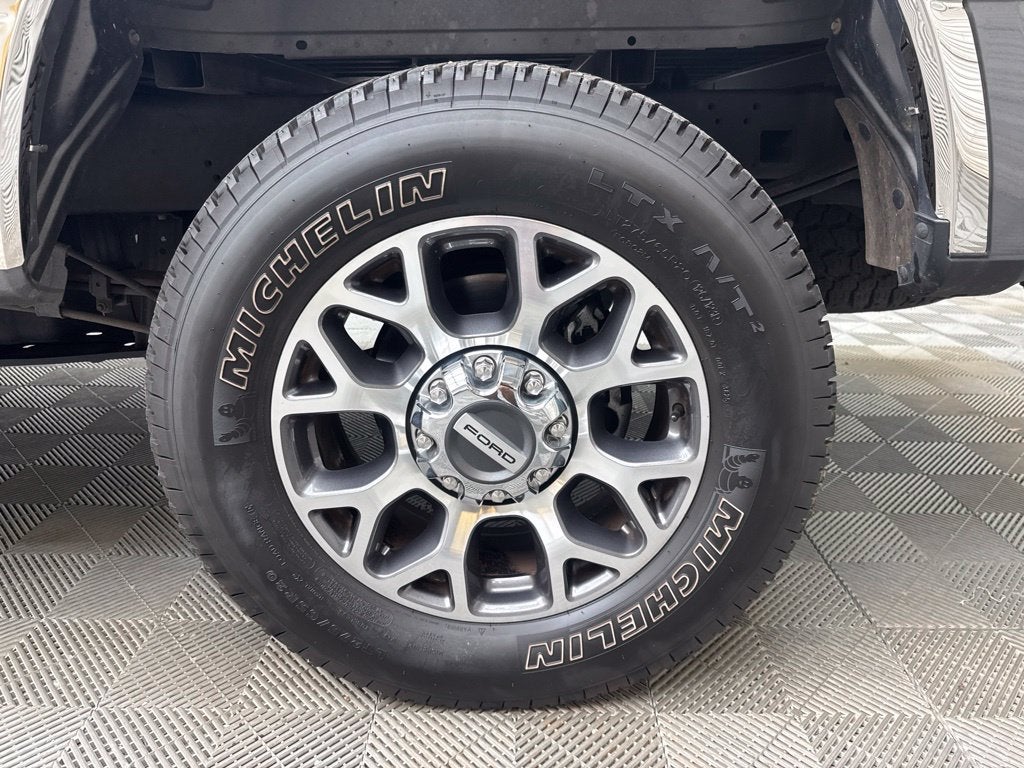 2022 Ford F-250SD Lariat